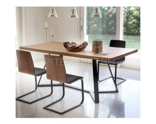 Подстолье Стерлинг