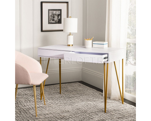 Столик Кари